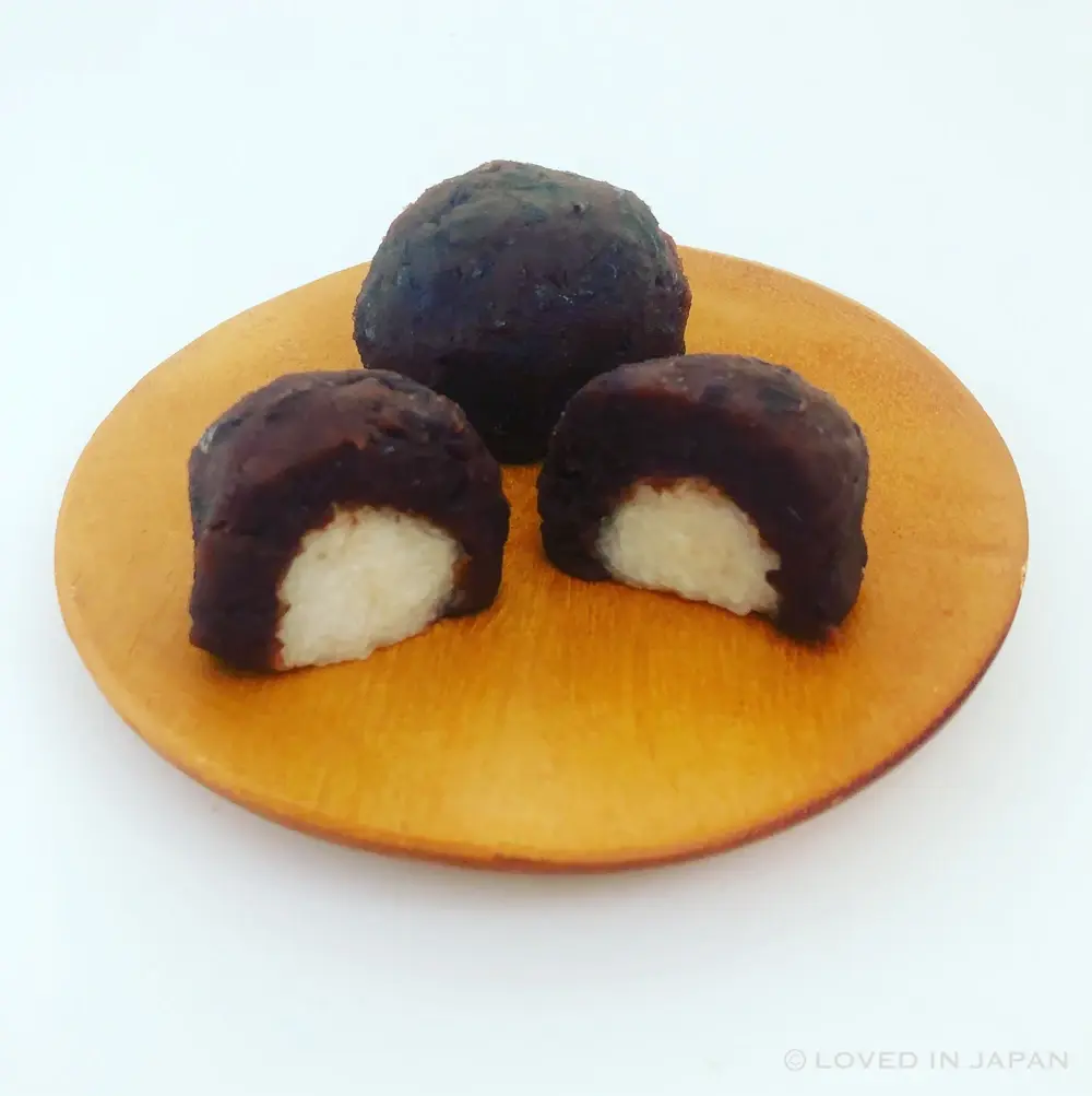 Chunky red bean paste ohagi